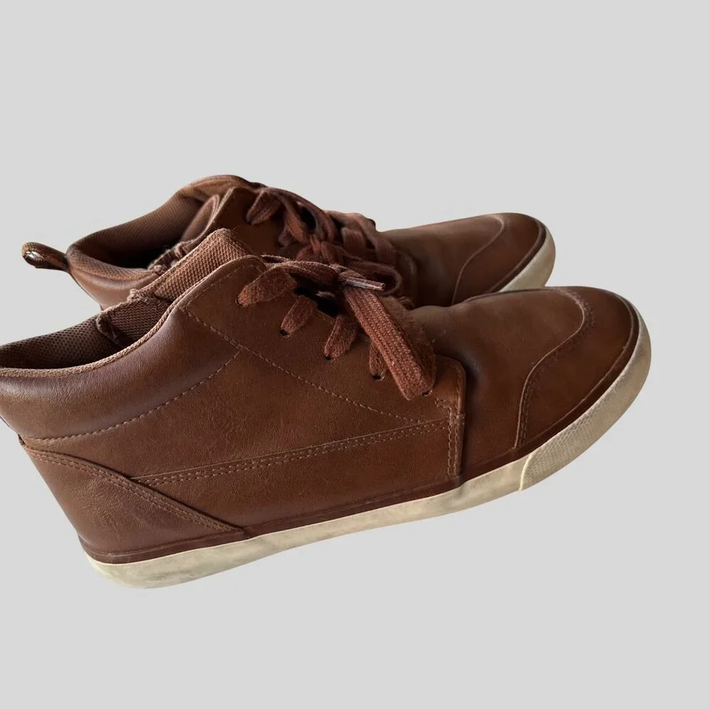 Boys Brown Faux Leather High-Top Sneakers With Side Zipper & Lace-Up Size 5